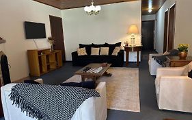 Casa térrea Bem localizada 3 quartos até 9 pessoas Campos Jordão famílias crianças